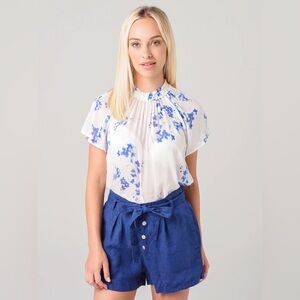 Bella Dahl women’s L Large white blue floral rayon ruffle neck top EUC